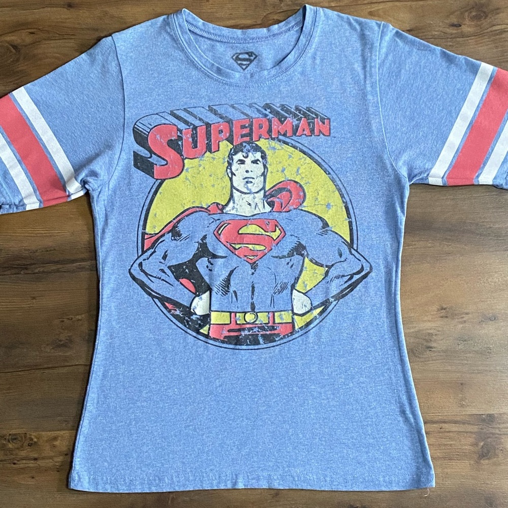 Superman Blue Graphic Tee Size L - Picture 3 of 4